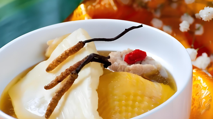 <a href=http://www.ynrhw.com/yangsheng/ target=_blank class=infotextkey>冬蟲夏草的作用</a>有哪些